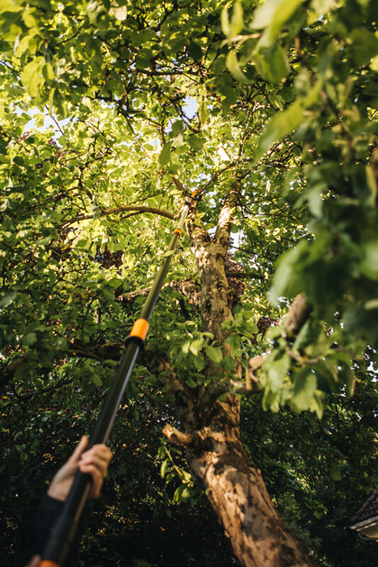 Гілкоріз універсальний телескопічний Fiskars PowerGear UPX86 (1023624) - зображення 6