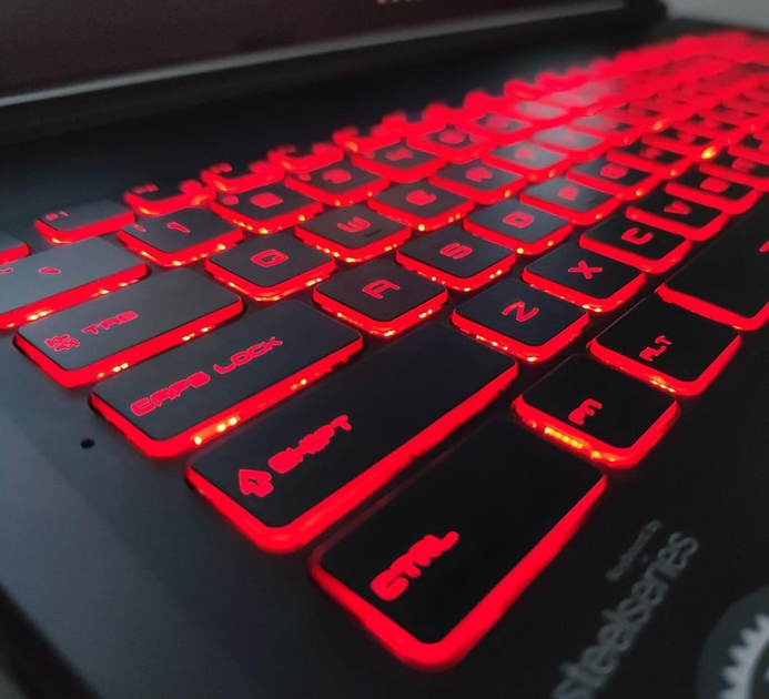 Ноутбук MSI 15 MS-16J9 1920×1080/ Core i7-7700HQ/ 8Gb/ SSD128GB+ 1TB ...