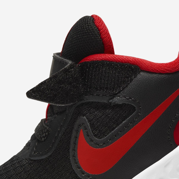 Buty sportowe dziecięce dla dziewczynki na rzepy Nike Revolution 5 (TDV) BQ5673-017 21 Czarne (194499442554) - obraz 6