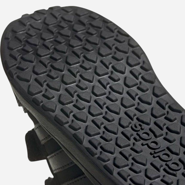 Buty sportowe chłopięce na rzepy adidas Vs Switch 3 I FW9312 19 Czarne (4062059440905) - obraz 6