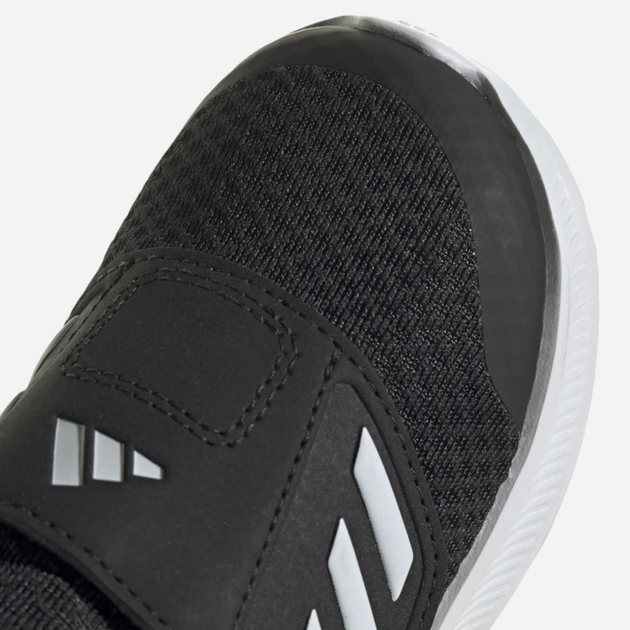 Buty sportowe chłopięce na rzepy adidas Runfalcon 3.0 AC I HP5863 22 Czarne z białym (4066749856380) - obraz 3