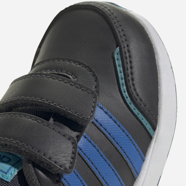 Дитячі кросівки для хлопчика adidas Vs Switch 3 Cf I IG9644 21 Чорні з синім (4066755744107) - зображення 6