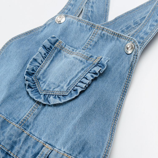 Ogrodniczki krótkie dziecięce dla dziewczynki jeansowe Cool Club CJG2412627 116 cm Light Denim (5903977311412) - obraz 3