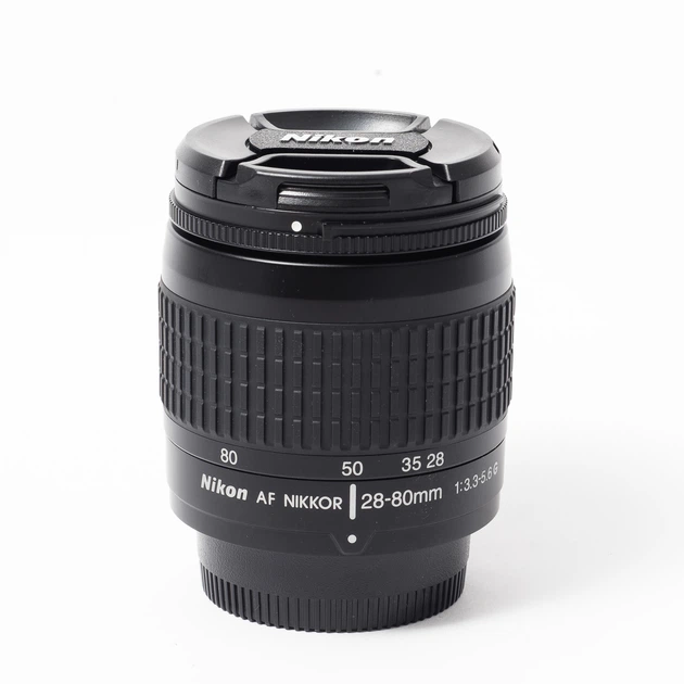 Об'єктив Nikon AF Nikkor 28-80mm f/3.3-5.6G (2301955) - Фото 2 Об'єктив Nikon AF Nikkor 28-80mm f/3.3-5.6G (2301955) - зображення 2