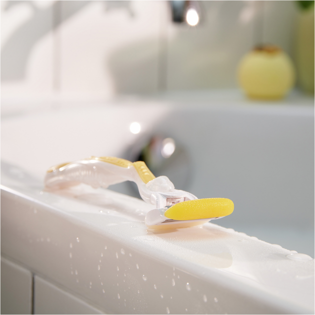Змінні картриджі для гоління Venus ComfortGlide Olay жіночі з кокосом 4 шт (7702018267651) - зображення 5