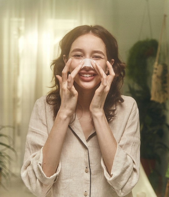 Смужки для носа Nivea Skin Refining Clear-Up Strips очищувальні 6 шт (4005808185580) - зображення 3