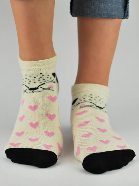 Шкарпетки жіночі прикольні короткі бавовняні Noviti ST023-W-03 35-38 Екрю (5905204314869) - зображення 1