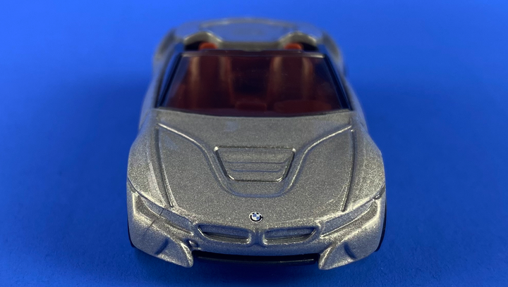 Машинка Базовая Hot Wheels BMW i8 Roadster Roadsters 1:64 HKH44 Silver 1шт - изображение 6