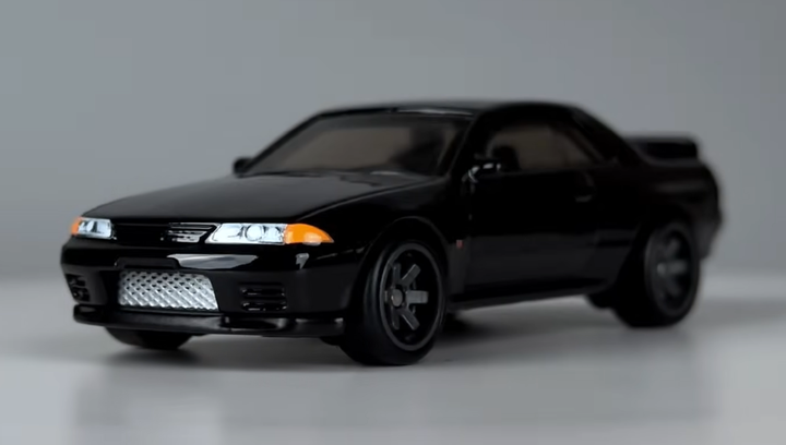 Машинка Premium Hot Wheels Nissan Skyline GT-R (BNR32) Fast