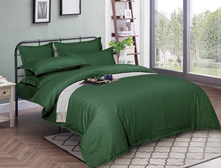 Двуспальный набор постельного белья 180*220 из Страйп Сатина с ...