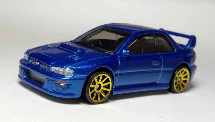 Машинка Базовая Hot Wheels '98 Subaru Impreza 22B STi-Version