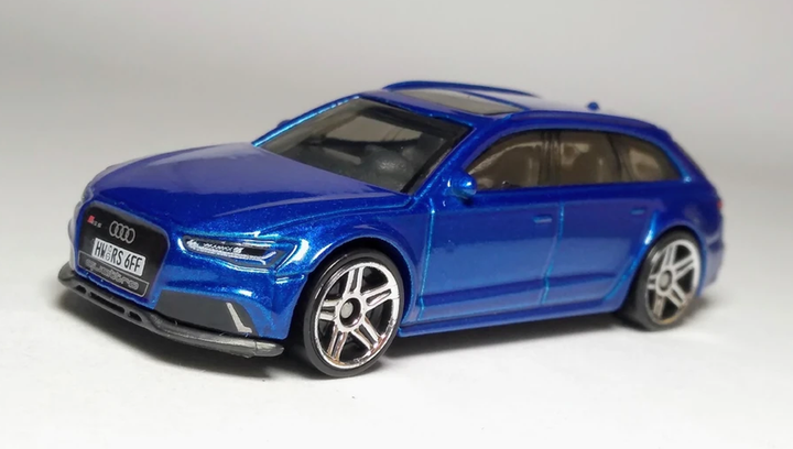 Машинка Базовая Hot Wheels '17 Audi RS 6 Avant Factory Fresh 1:64 FYC11 Metallic Blue 1шт - изображение 3