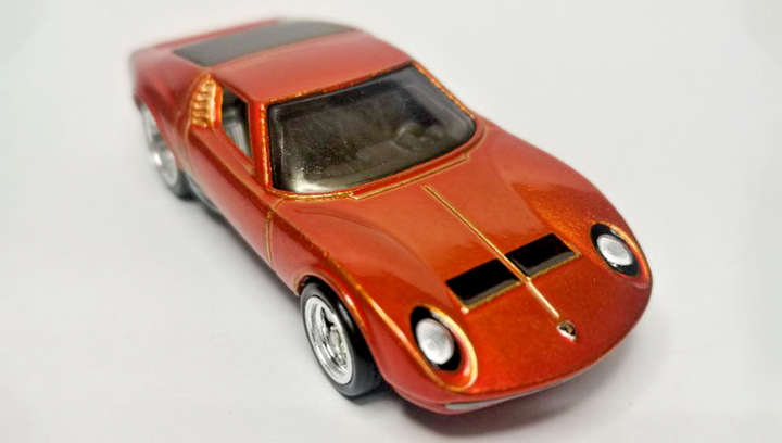 Машинка Базова Hot Wheels `71 Lamborghini Miura SV Super Treasure