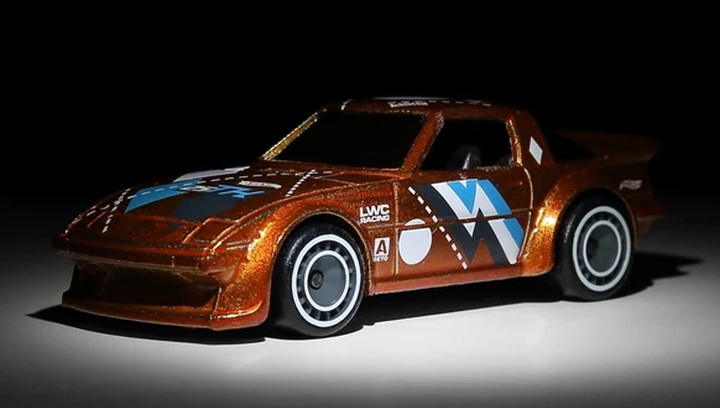 Машинка Базовая Hot Wheels Mazda RX-7 Super Treasure Hunt STH