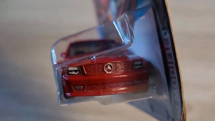 Машинка Базова Hot Wheels '89 Mercedes-Benz 560 SEC AMG Modified 1:64 HTB70 Red - зображення 6