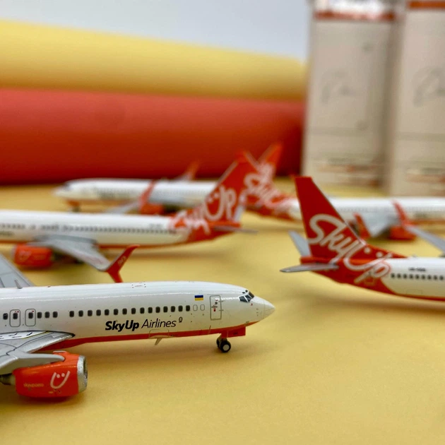 航空機・ヘリコプター JCwings JAL B737-800 Duffy 1/200 Amazon | JC Wings 1:200 SA2043 Japan Airlines Boeing 777-200ER