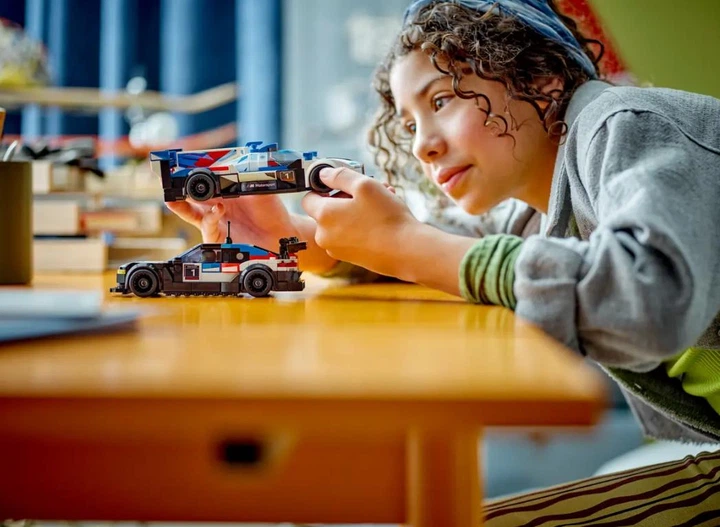 Конструктор LEGO Speed Champions Автомобілі для перегонів BMW M4