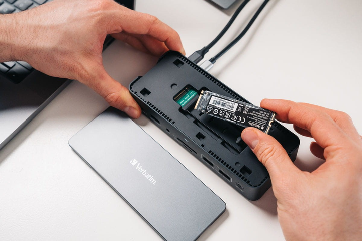 USB-hub Verbatim CDS-15S USB Type-C do USB Type-C/4 x USB Type-A/2 x HDMI/RJ45 15-portowy Grey (VB32173) - obraz 3