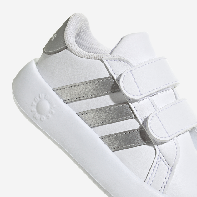 Sneakersy dziecięce dla dziewczynki na rzepy adidas Grand Court 2.0 Cf ID5274 27 Białe ze srebrzystym (4066765031358) - obraz 8