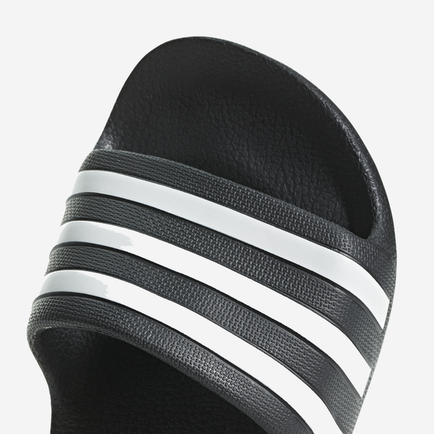 Klapki chłopięce basenowe adidas Adilette Aqua K F35556 30 Czarne (4060509826019) - obraz 7