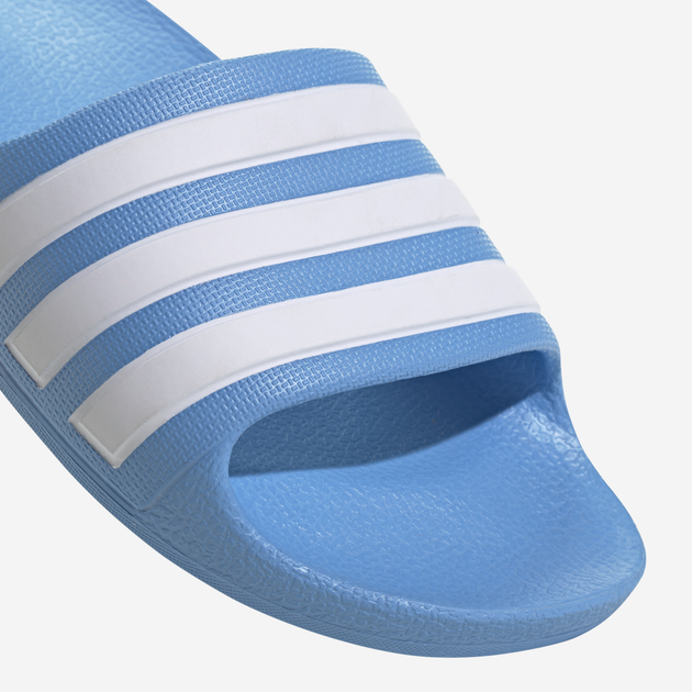 Klapki młodzieżowe dla chłopca adidas Adilette Aqua K ID2621 36 Niebieskie (4066759567832) - obraz 7
