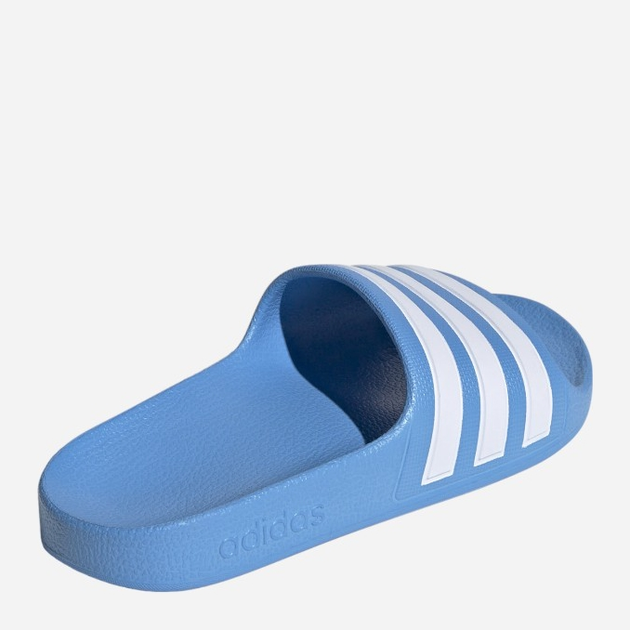 Klapki młodzieżowe dla chłopca adidas Adilette Aqua K ID2621 37 Niebieskie (4066759571501) - obraz 4