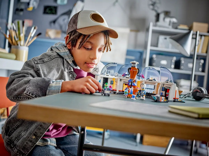 Конструктор LEGO City Лабораторія космічної науки 560 деталей (60439) - зображення 10