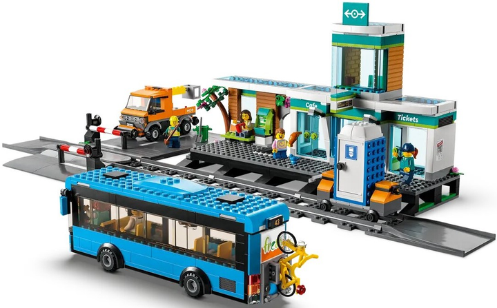 Конструктор LEGO City Залізнична станція 907 деталей (60335) - зображення 7