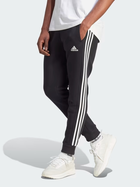 Спортивні штани чоловічі утеплені adidas Fleece 3-Stripes TapeЧервоні Cuff Pants IB4030 L Чорні (4066762310104) - зображення 1