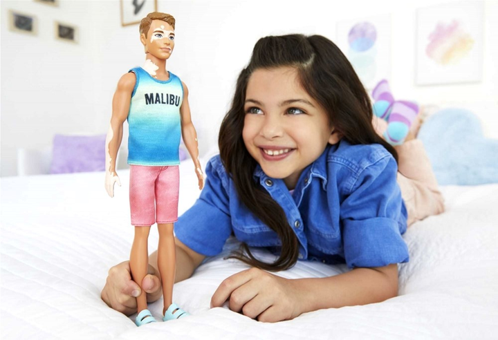 Lalka Mattel Barbie Ken Fashionistas Brunette Vitiligo 30 cm (0194735001972) - obraz 2