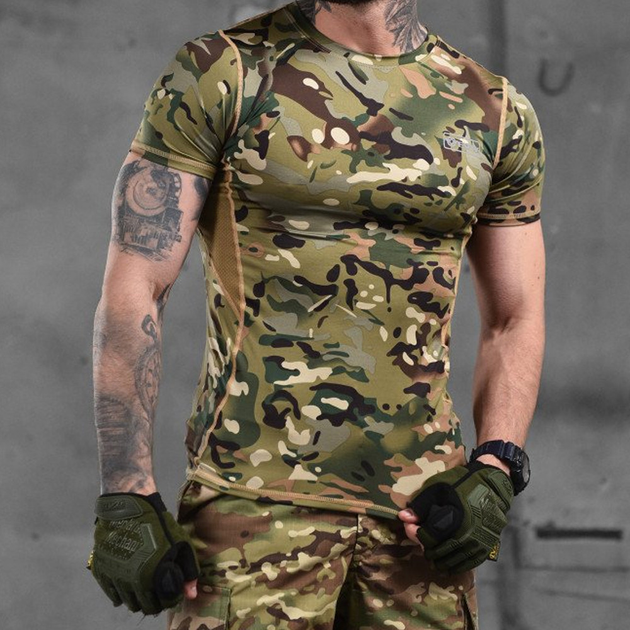 Чоловіча компресійна футболка з перфорацією мультикам розмір XL - зображення 1