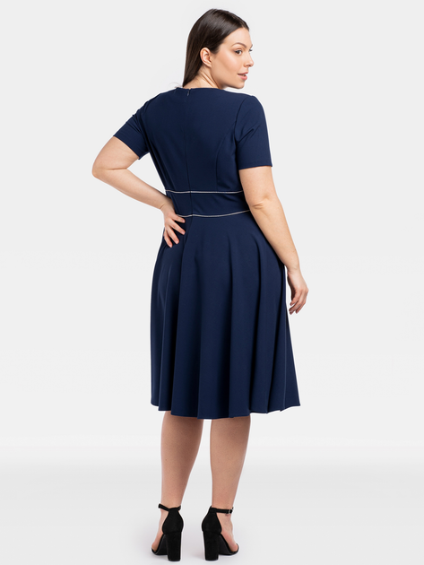 Sukienka trapezowa damska Plus Size Karko SC220 52 Granatowa (5903676216575) - obraz 2