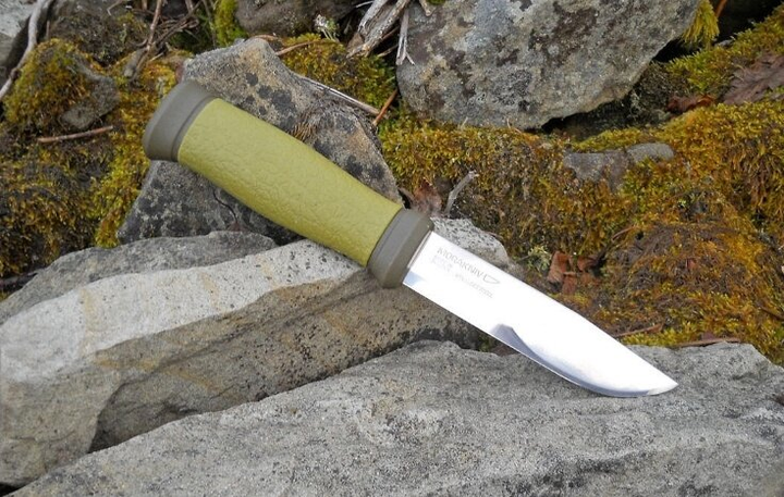 Ніж Morakniv Outdoor 2000 Green нержавіюча сталь (10629) - зображення 2