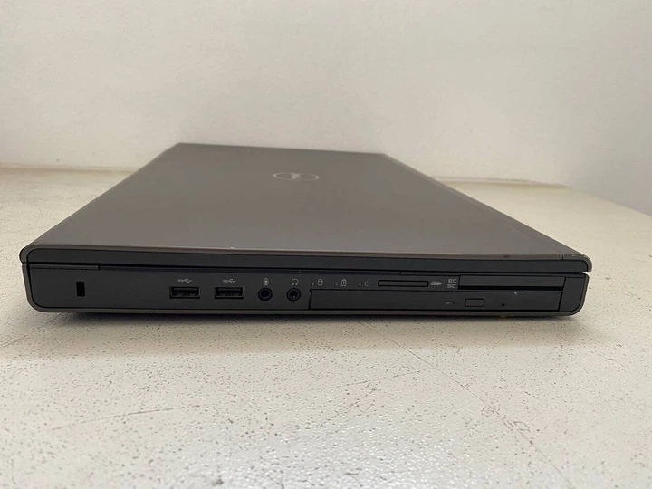 Мобильная рабочая станция Б-класс Dell Precision M6800 / 17.3" (1920x1080) IPS / Intel Core i7-4910MQ (4 (8) ядра по 2.9 - 3.9 GHz) / 32 GB DDR3 / 240 GB SSD / nVidia Quadro K3100M, 4 GB GDDR5, 256-bit / DVD-ROM б/у - Фото 3 Мобильная рабочая станция Б-класс Dell Precision M6800 / 17.3" (1920x1080) IPS / Intel Core i7-4910MQ (4 (8) ядра по 2.9 - 3.9 GHz) / 32 GB DDR3 / 240 GB SSD / nVidia Quadro K3100M, 4 GB GDDR5, 256-bit / DVD-ROM б/у - изображение 3