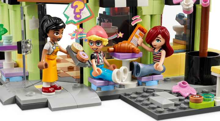 Zestaw klocków LEGO Friends Kawiarnia w Heartlake 426 elementów (42618) - obraz 5