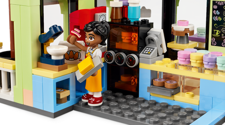 Zestaw klocków LEGO Friends Kawiarnia w Heartlake 426 elementów (42618) - obraz 6