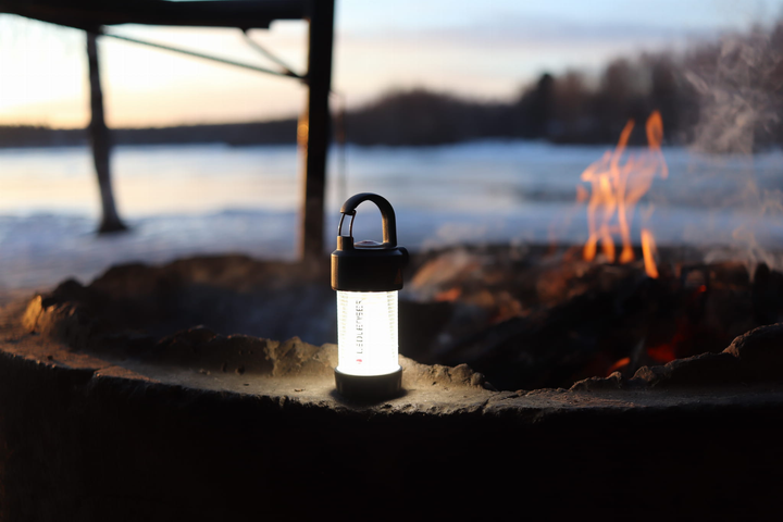 Latarka LedLenser ML4 Warm Light (4058205022125) - obraz 4