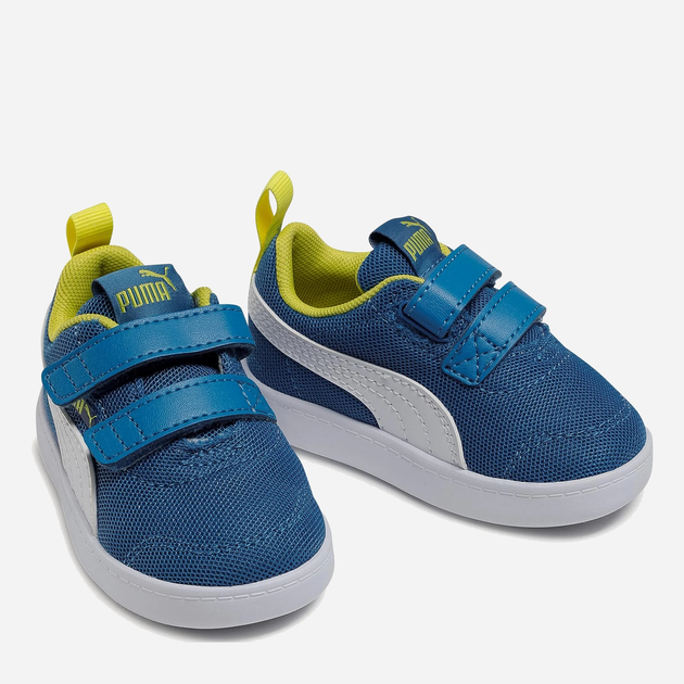 Tenisówki chłopięce na rzepy Puma Courtflex v2 Mesh V 37175907 26 (8½UK) Niebieskie (4063697721890) - obraz 2