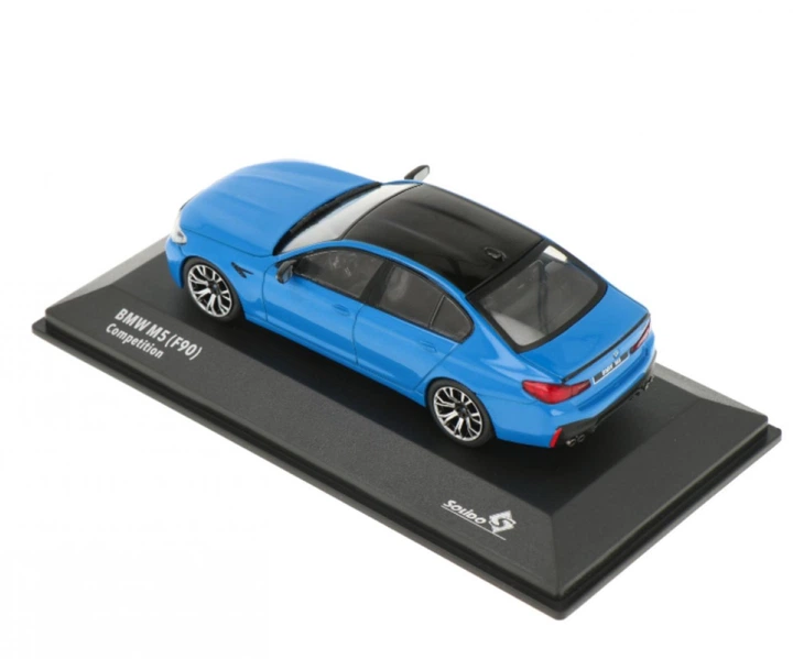Модель автомобіля BMW M5 (F90) Competition Voodoo Blue by Solido