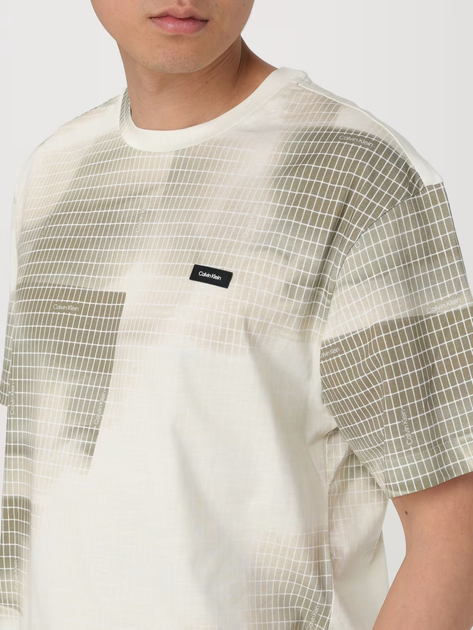 Koszulka męska bawełniana Calvin Klein K10K112948-0F5 M Beżowa (8720109267181) - obraz 4