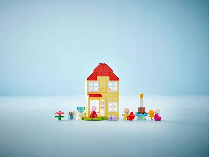 Zestaw klocków LEGO DUPLO Urodzinowy domek Peppy 59 elementów (10433) - obraz 8