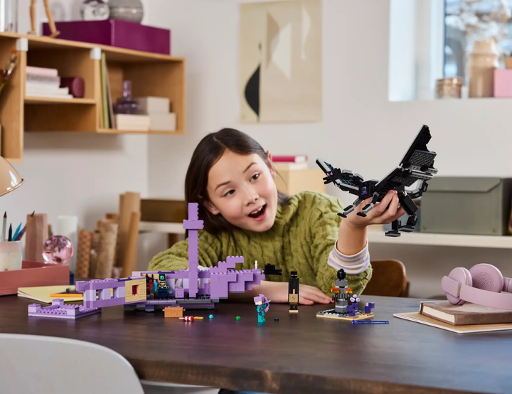 Конструктор LEGO Minecraft Дракон Кресу і корабель Кресу 657 деталей (21264) - зображення 10