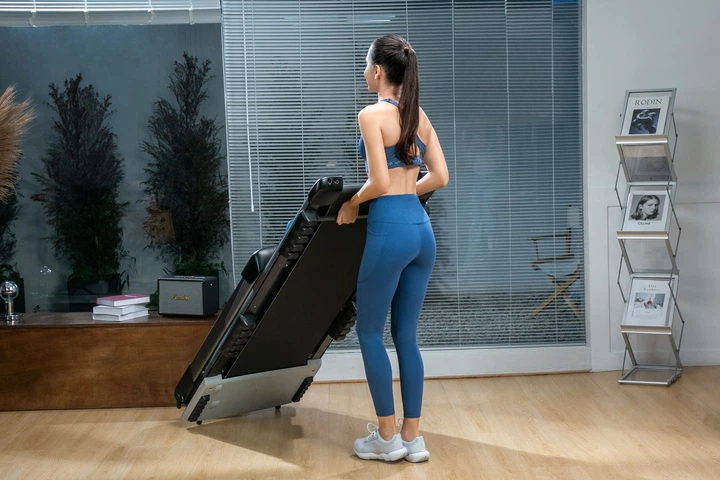 Bieżnia sportowa Ovicx Q2S+ black - obraz 10