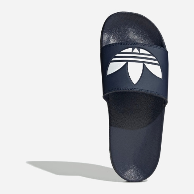 Klapki męskie basenowe męskie Adidas Adilette Lite Slides FU8299 40.5 Granatowe (4062055565152) - obraz 4