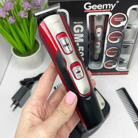 Машинка для стрижки волос Geemy GM 592 10в1 4 насадки красно