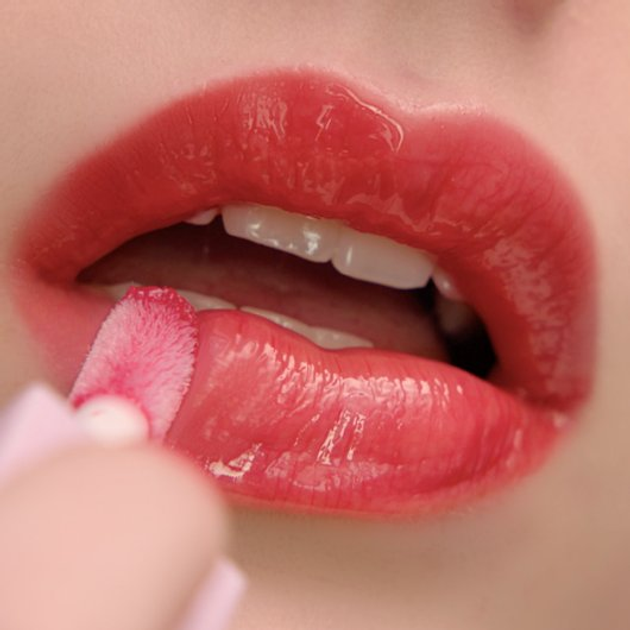 Блиск-плампер для губ Maybelline New York з екстрактом перцю чилі 001 Blush Blaze 5.4 мл (30158719) - зображення 8
