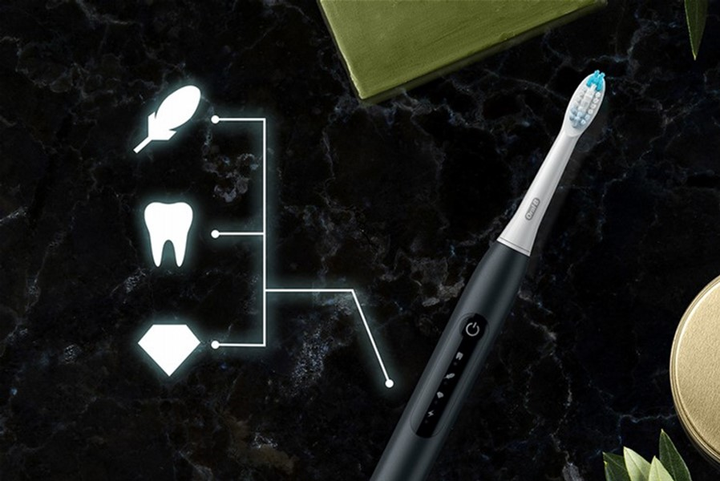 Szczoteczka elektryczna ORAL-B BRAUN Pulsonic Slim Luxe 4500 Czarna (4210201396420) - obraz 8