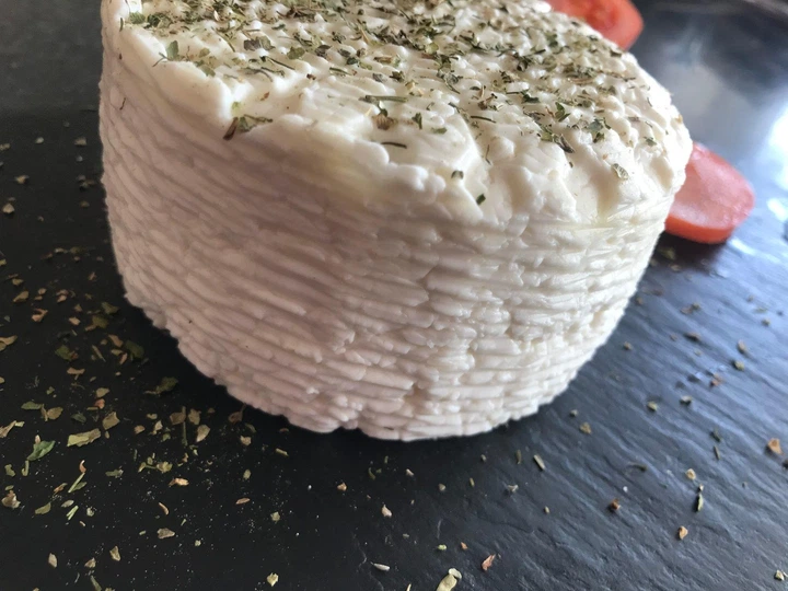 Сир Осетинський прованс Козацьке подвір'я вакуум 500 г - изображение 2