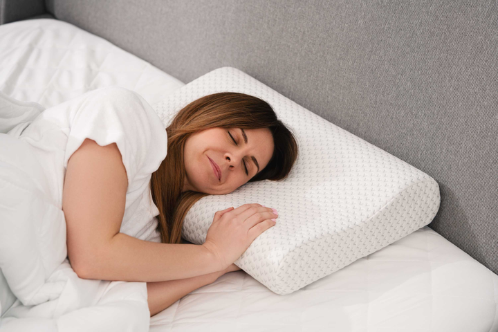 Подушка ортопедична Ardesto Sleepwell Memory foam Хвиля Білий 60х40х11/9 см (ART6040COP) - зображення 6