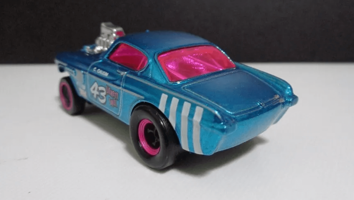 Машинка Базовая Hot Wheels Volvo P1800 Gasser Super Treasure Hunt